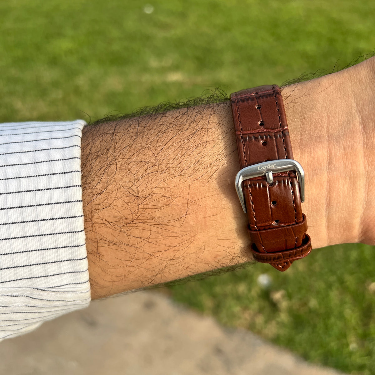 Cartier Santos Homme – Cadran Gris et Bracelet Marron