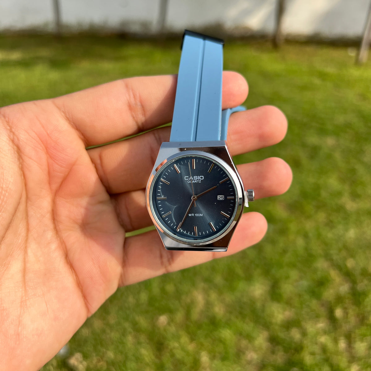 Casio Quartz Bleu Ciel – Bracelet Souple