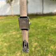 Cartier Femme Rectangulaire Argentée – Bracelet Noir