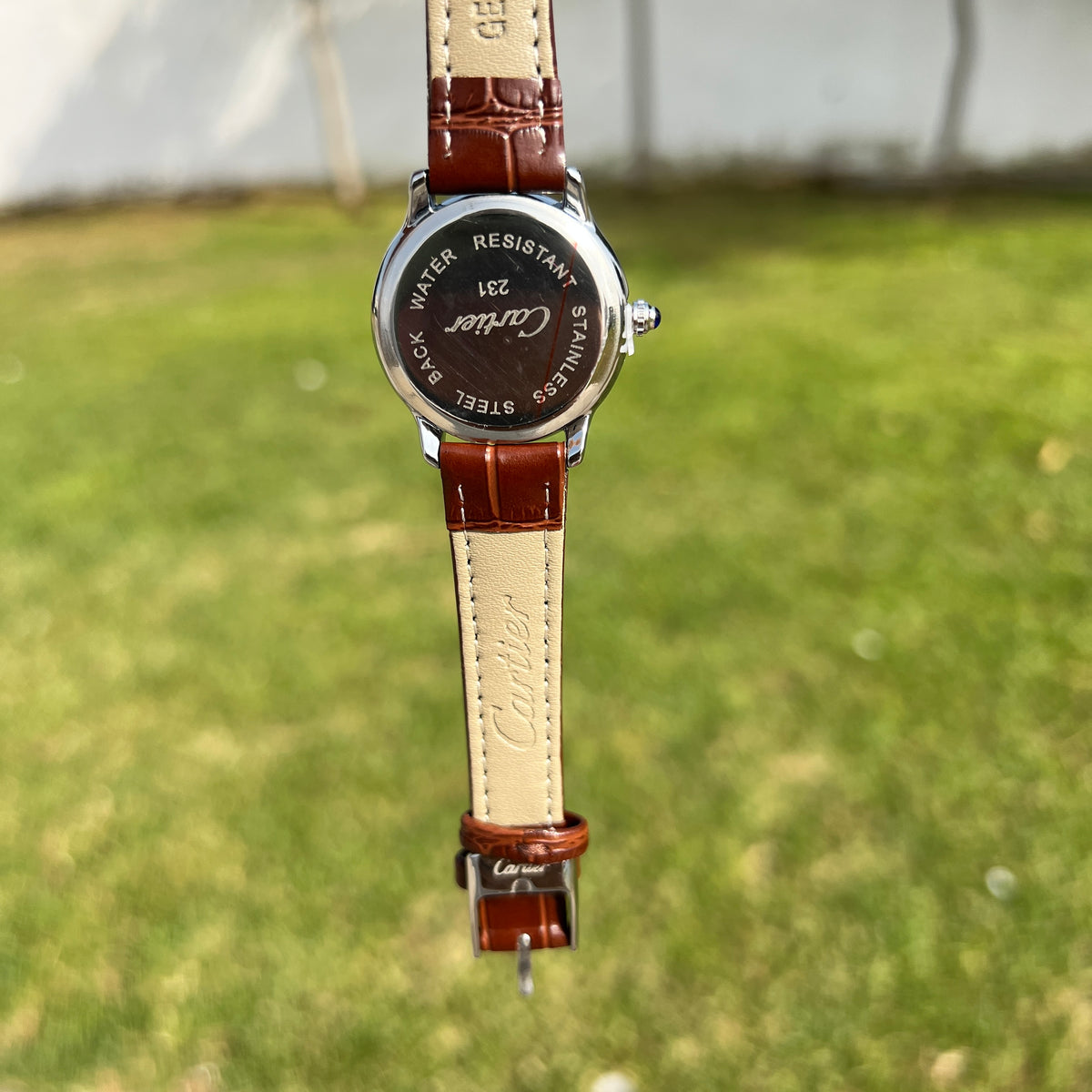 Cartier Femme Argentée avec Bracelet Marron