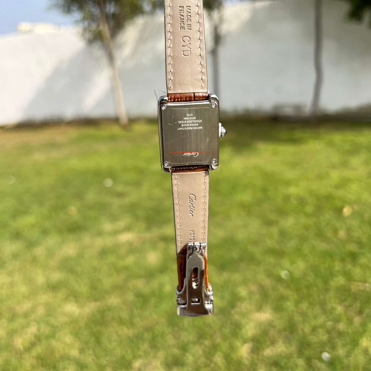 Cartier Femme Rectangulaire Argentée – Bracelet Marron