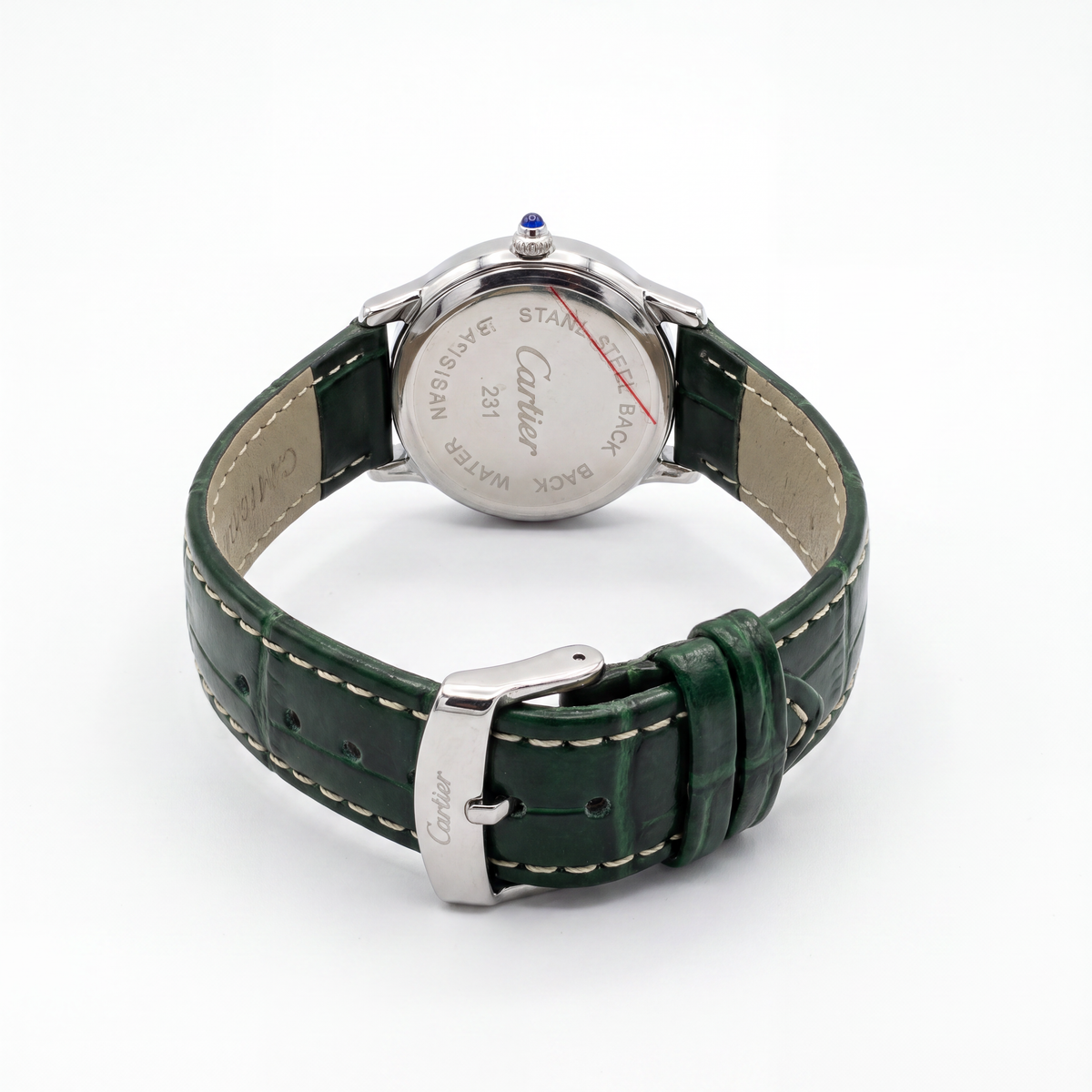 Cartier Femme Argentée – Bracelet Vert et Contour Brillant